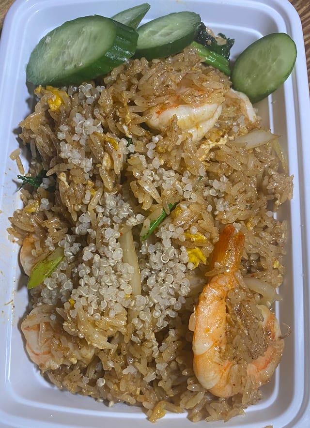 Khao Phad Goong Khai Khem.