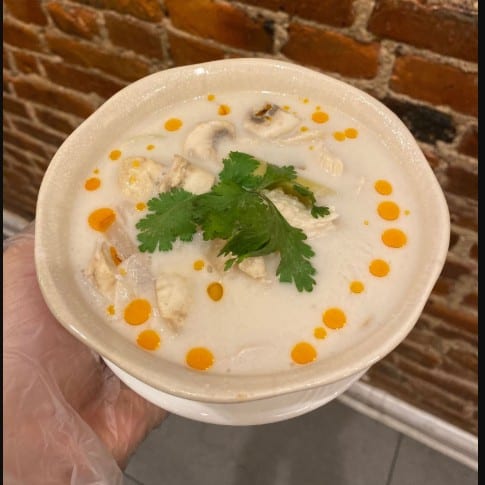 Tom Kha.
