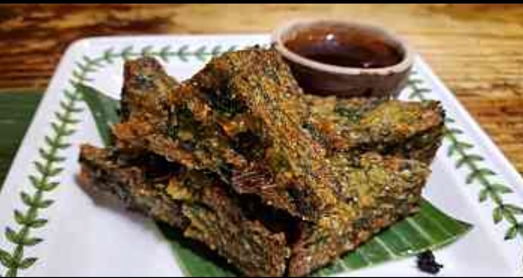 Vegetarian Chive Pancake (Thai Pan-Fried Chive Cake).