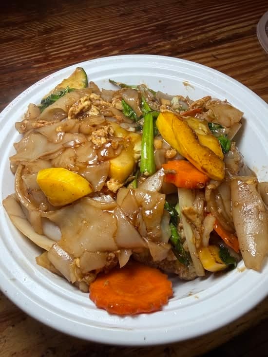 Vegetarian Pad See Yew.